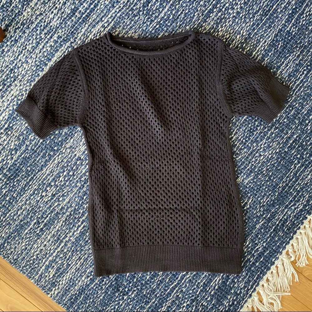 GAP short sleeve sweater
